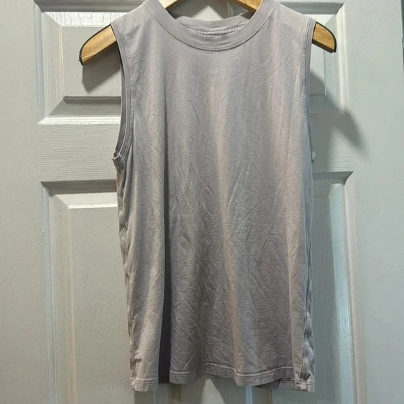 Lululemon Athletica women’s All Yours tank top in Faint Lavender size 4 EUC - Picture 3 of 4